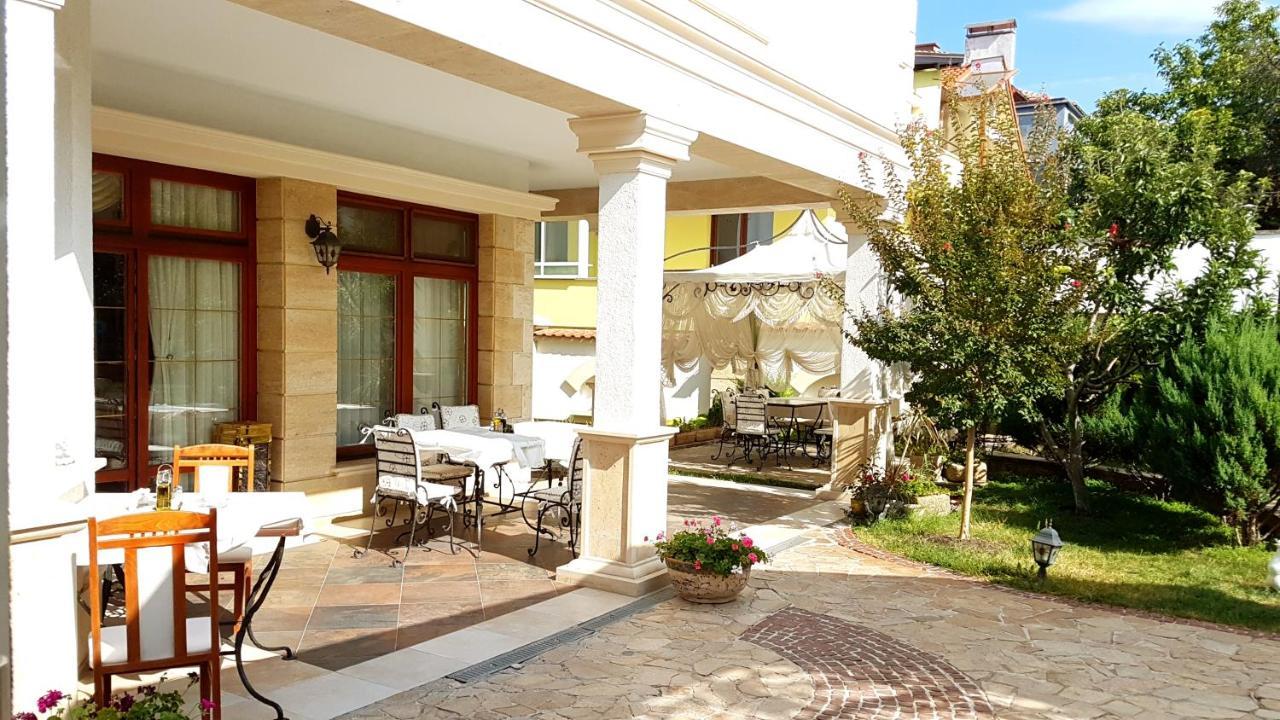 Hotel Green Garden Sumen Kültér fotó