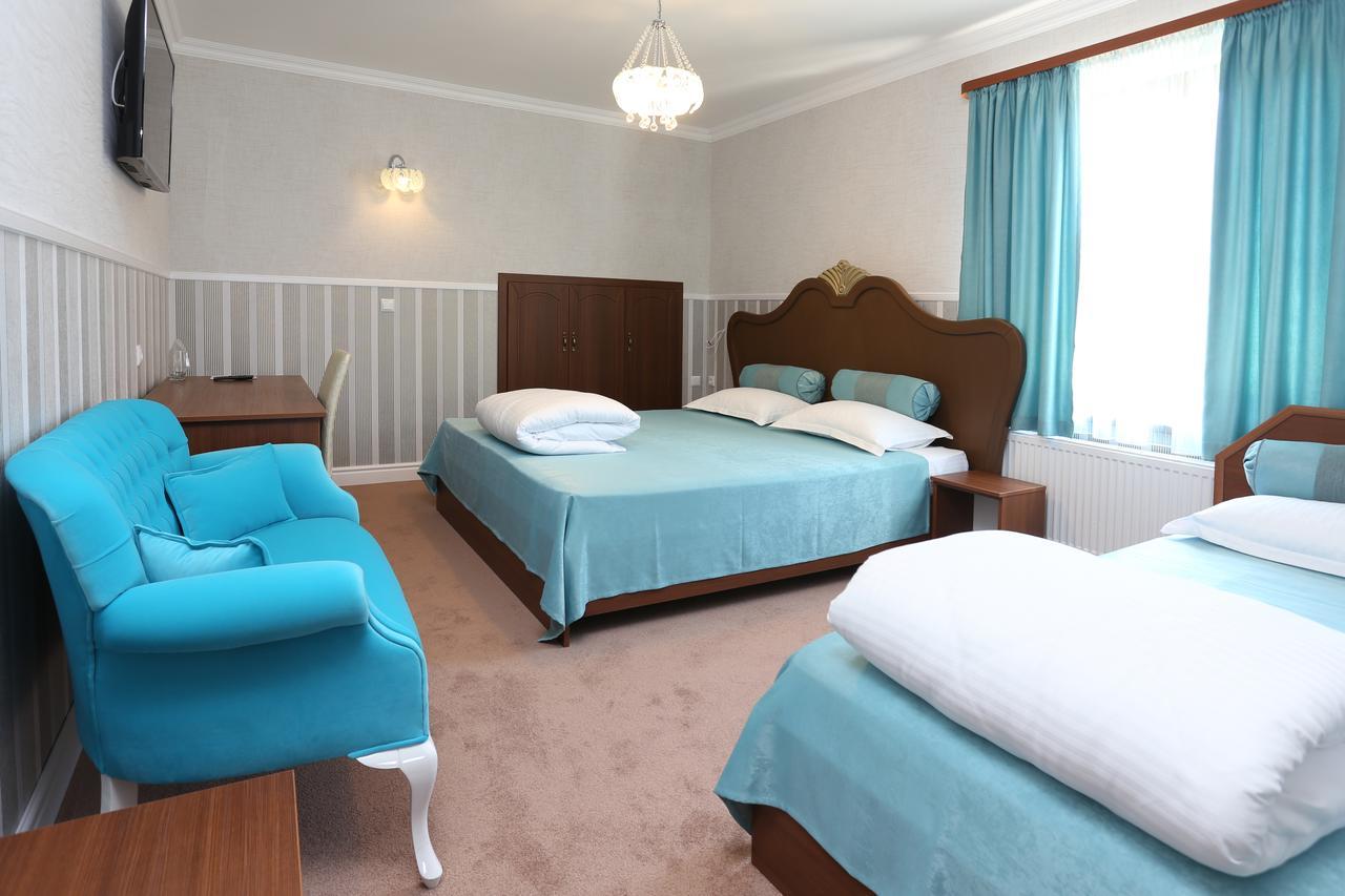 Hotel Green Garden Sumen Kültér fotó