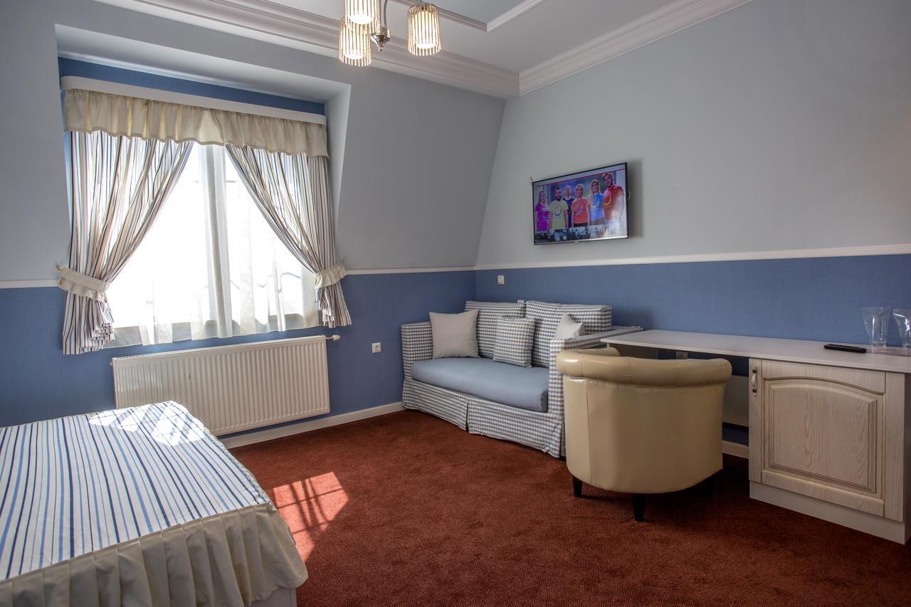 Hotel Green Garden Sumen Kültér fotó