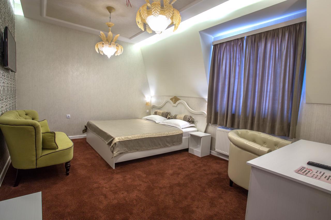 Hotel Green Garden Sumen Kültér fotó