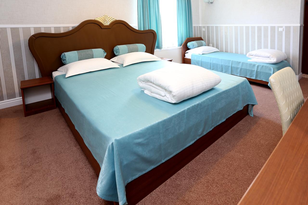 Hotel Green Garden Sumen Kültér fotó